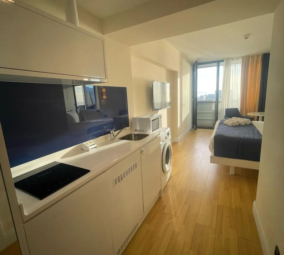 Holiday In Orbi Apartment Batumi 0*,