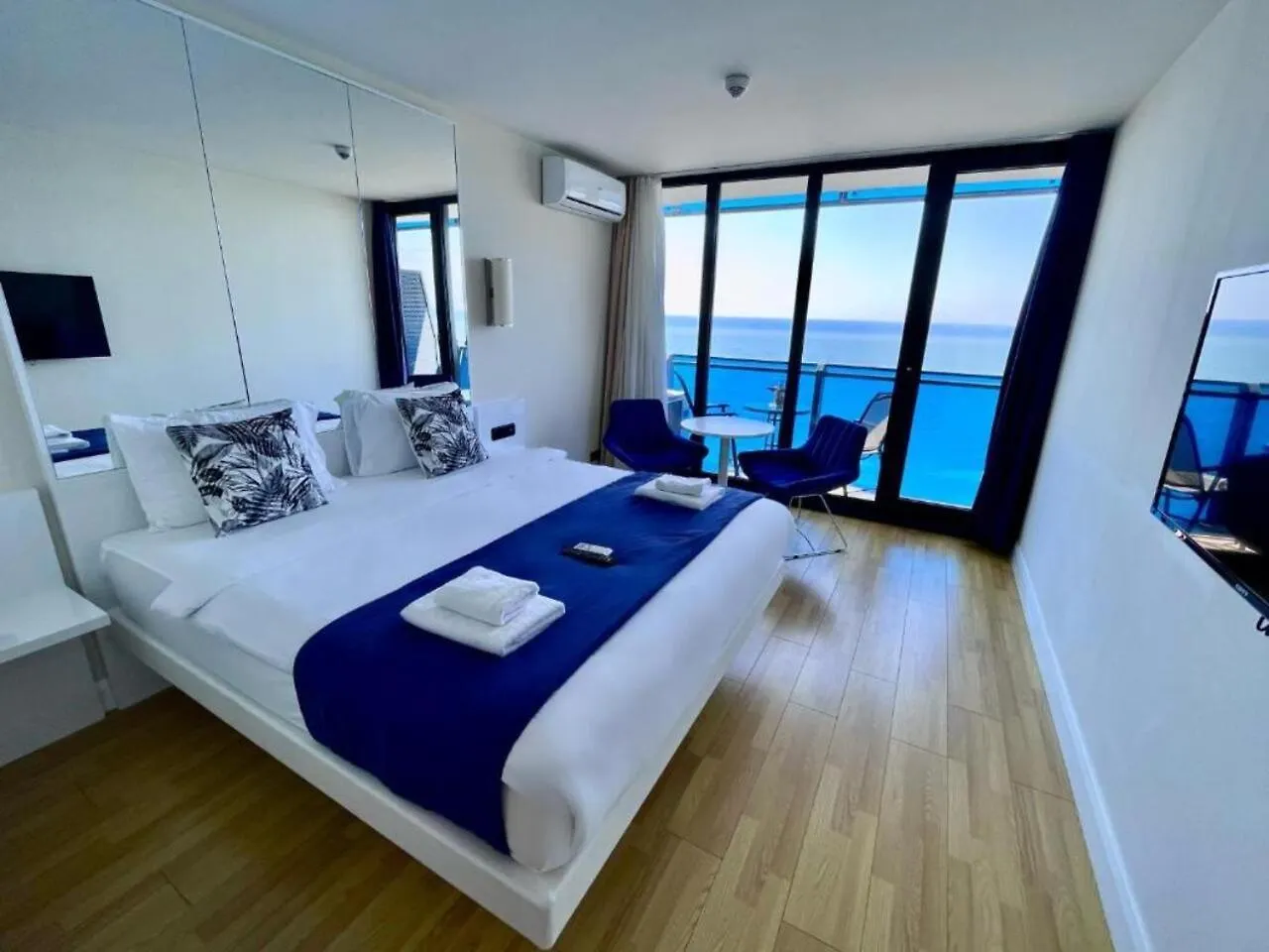 Holiday In Orbi Apartment Batumi